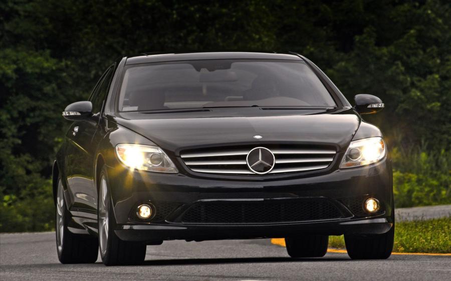  Mercedes-Benz CL550 4Matic 2009 года  (фото 8 из 26)